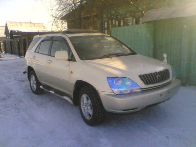 1998 Toyota Harrier