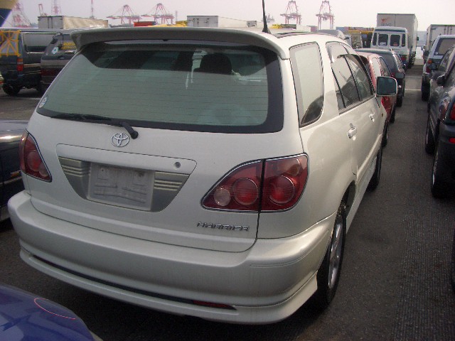 1998 Toyota Harrier Photos