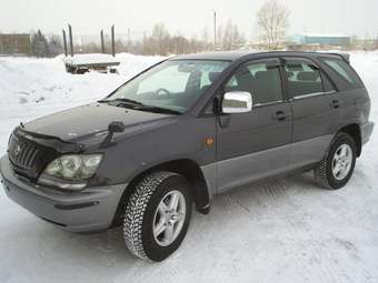 Toyota harrier 2000 год