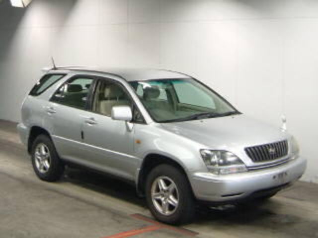 2000 Toyota Harrier