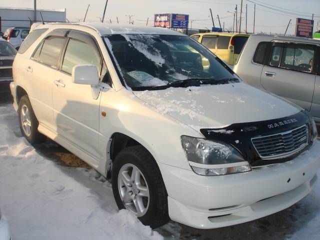 2003 Toyota Harrier