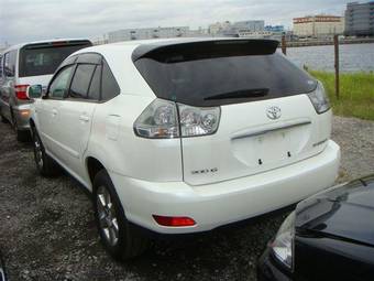 2003 Toyota Harrier Images