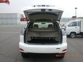 2003 Toyota Harrier Pictures