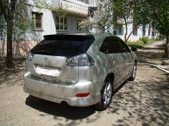 2003 Toyota Harrier Photos