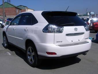 2003 Toyota Harrier Pics