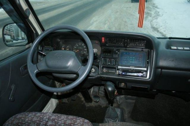 1998 Toyota Hiace