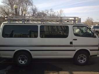 1998 Toyota Hiace Pics