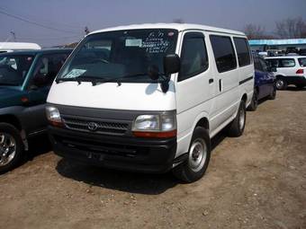 2000 Toyota Hiace