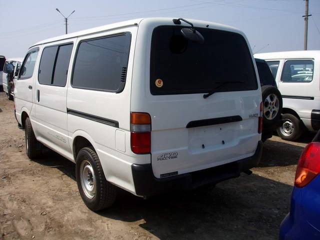 2000 Toyota Hiace