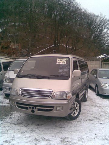 2000 Toyota Hiace