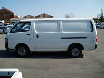 2000 Toyota Hiace Photos