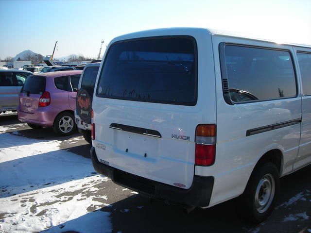 2002 Toyota Hiace