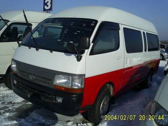 2002 Toyota Hiace Pictures