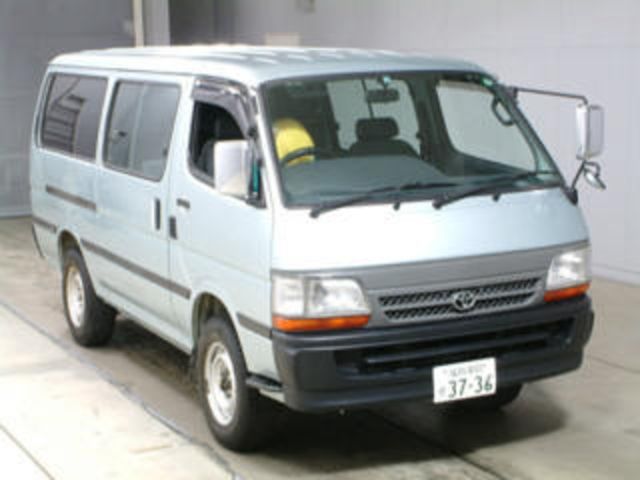 2003 Toyota Hiace