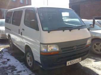 2003 Toyota Hiace Photos