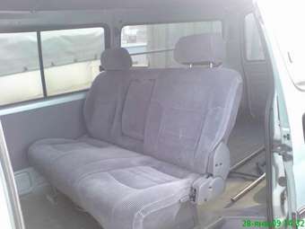 2003 Toyota Hiace Photos