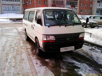 2003 Toyota Hiace Photos