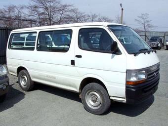 2003 Toyota Hiace Pics