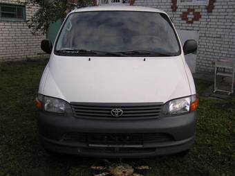 2003 Toyota Hiace Photos