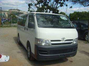 2004 Toyota Hiace Photos