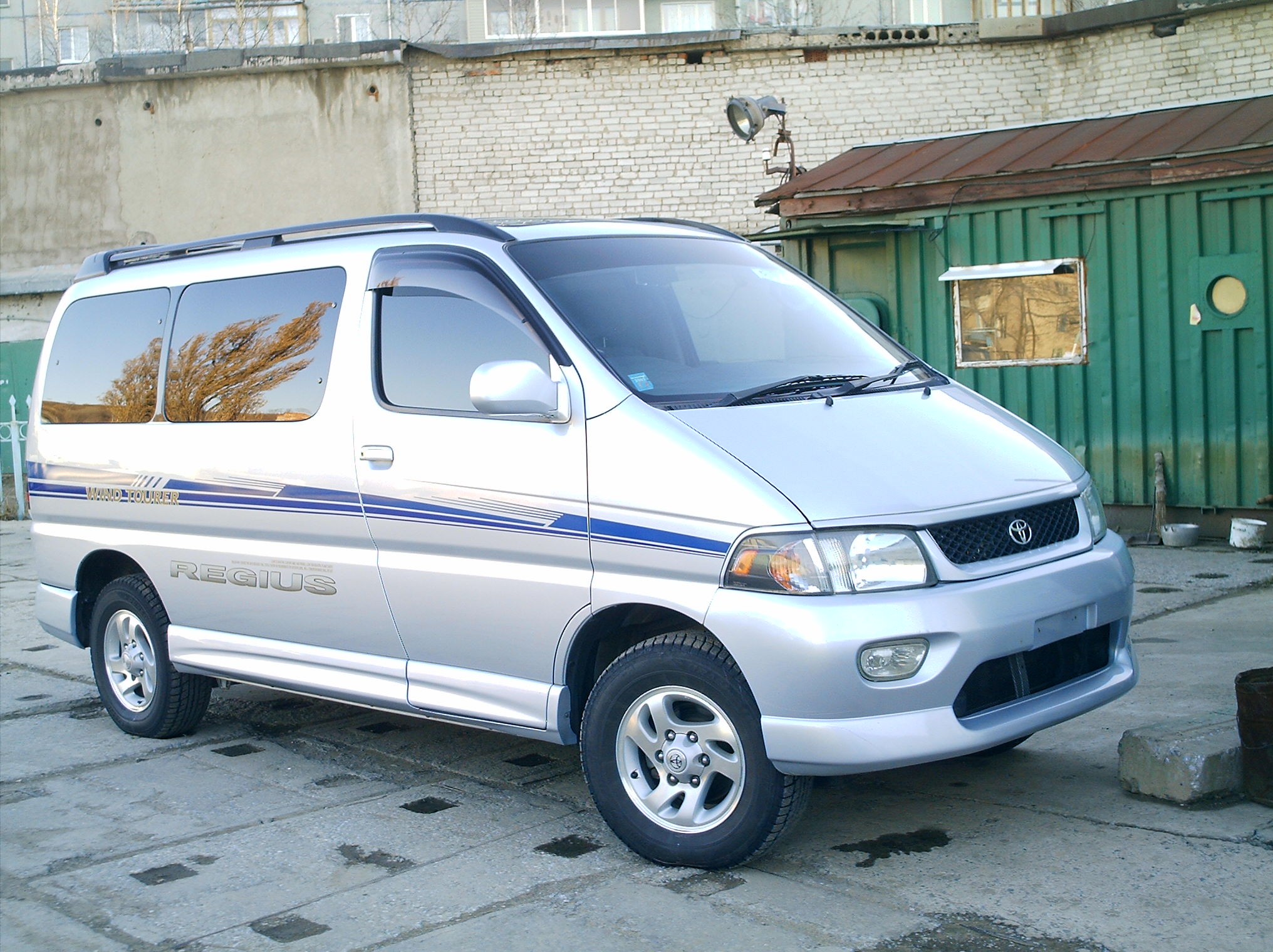 1998 Toyota Hiace Regius