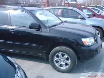 2004 Toyota Highlander Photos