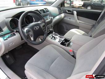 2010 Toyota Highlander Photos