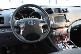 2011 Toyota Highlander Pictures