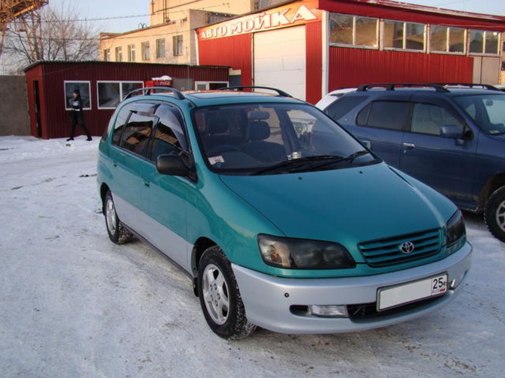 1996 Toyota Ipsum