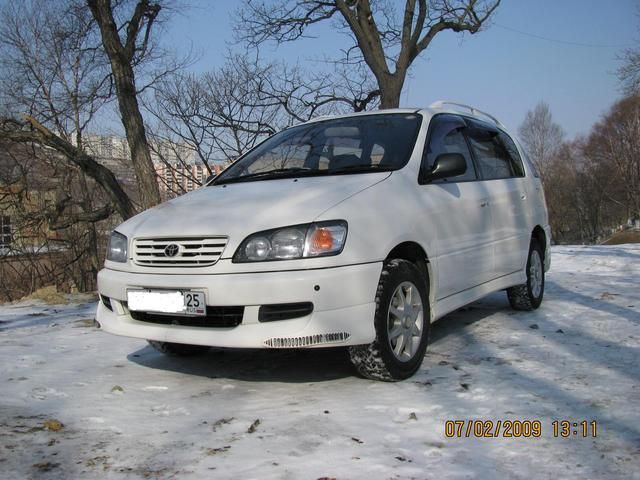 1997 Toyota Ipsum