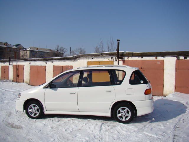 1997 Toyota Ipsum