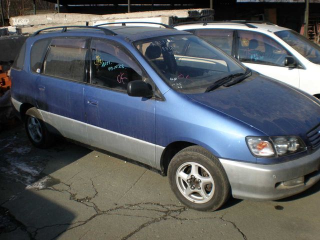 1997 Toyota Ipsum