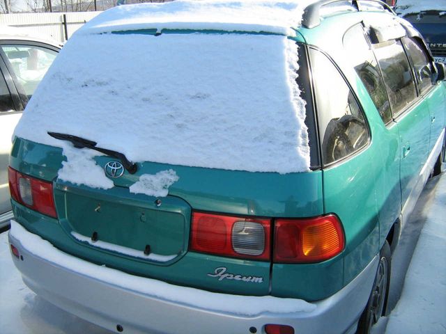 1997 Toyota Ipsum