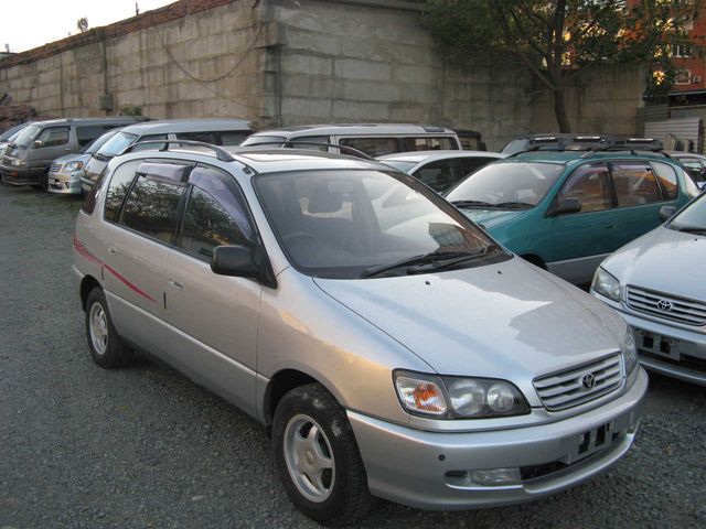 1997 Toyota Ipsum