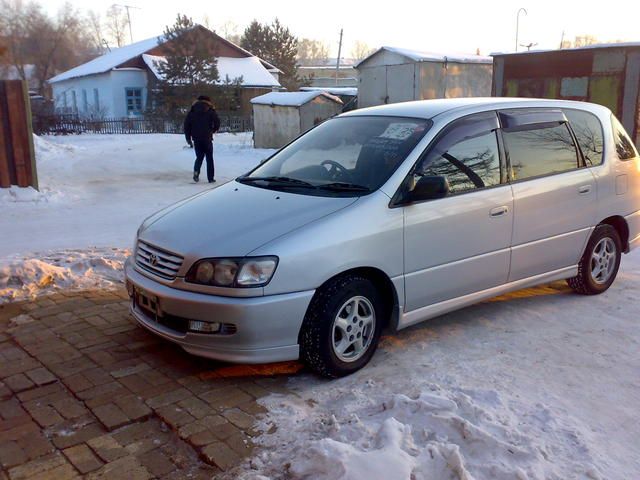 1997 Toyota Ipsum