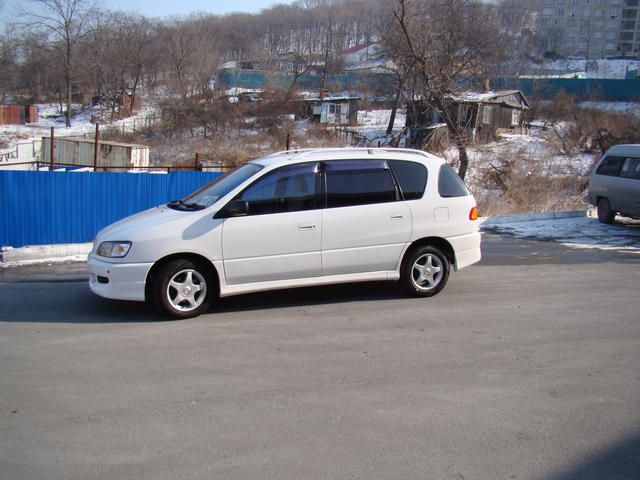 1997 Toyota Ipsum