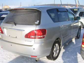 2001 Toyota Ipsum Pictures