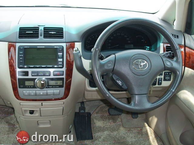 2002 Toyota Ipsum