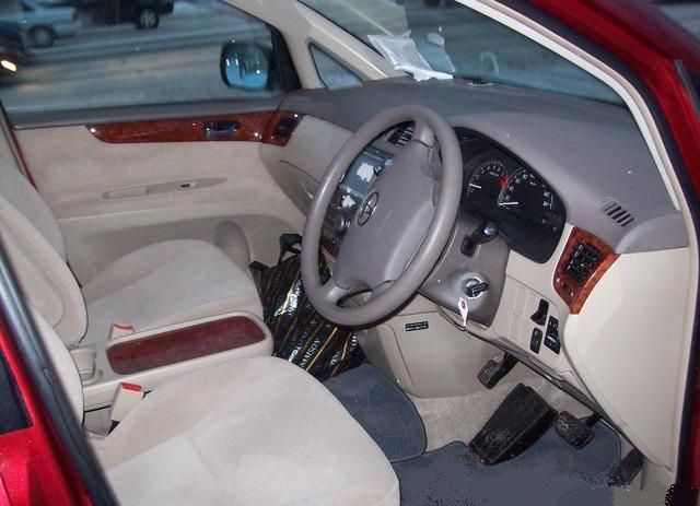 2002 Toyota Ipsum