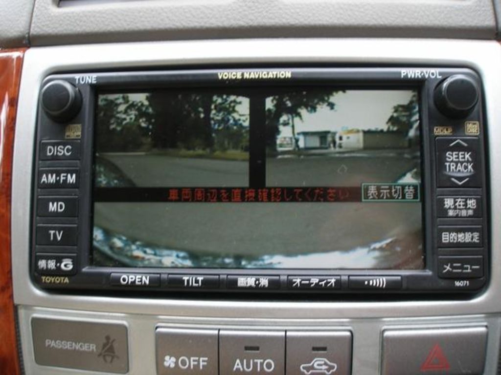 2004 Toyota Ipsum