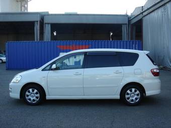 2004 Toyota Ipsum For Sale