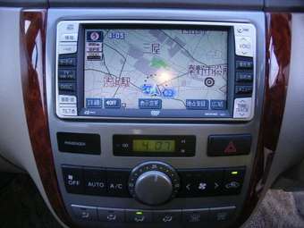 2005 Toyota Ipsum Photos