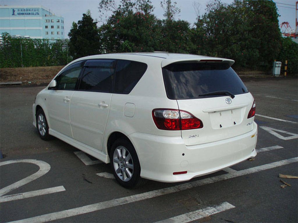 Toyota ipsum 2005