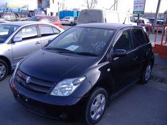 2003 Toyota ist