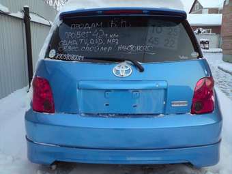 2003 Toyota ist