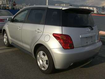 2003 Toyota ist Pictures