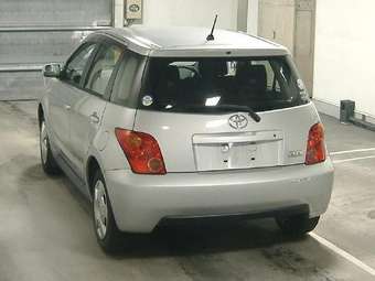 2003 Toyota ist Pictures