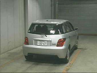 2003 Toyota ist Pictures