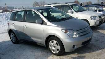 2003 Toyota ist