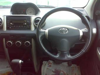 2003 Toyota ist Photos